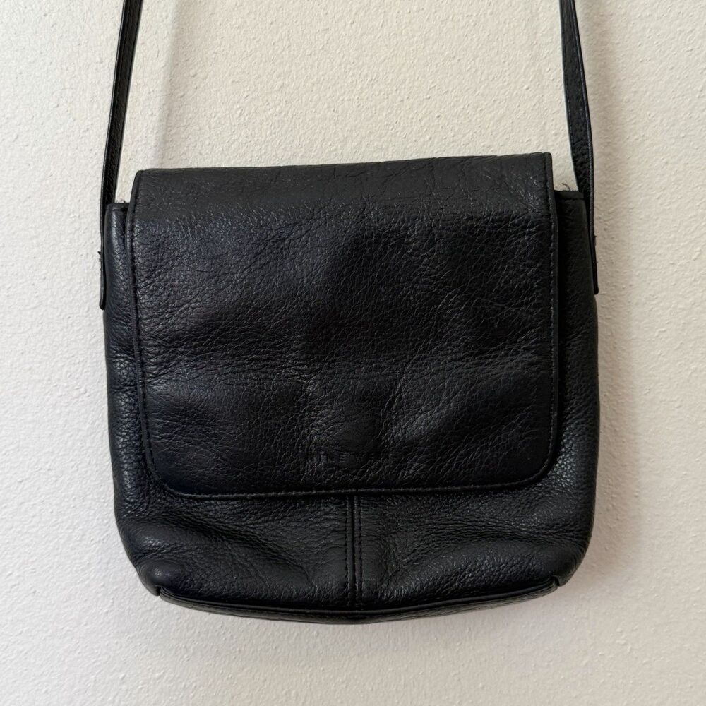 Vintage Nine West Black Genuine Leather Flap Crossbody Bag Purse 90s Y2K